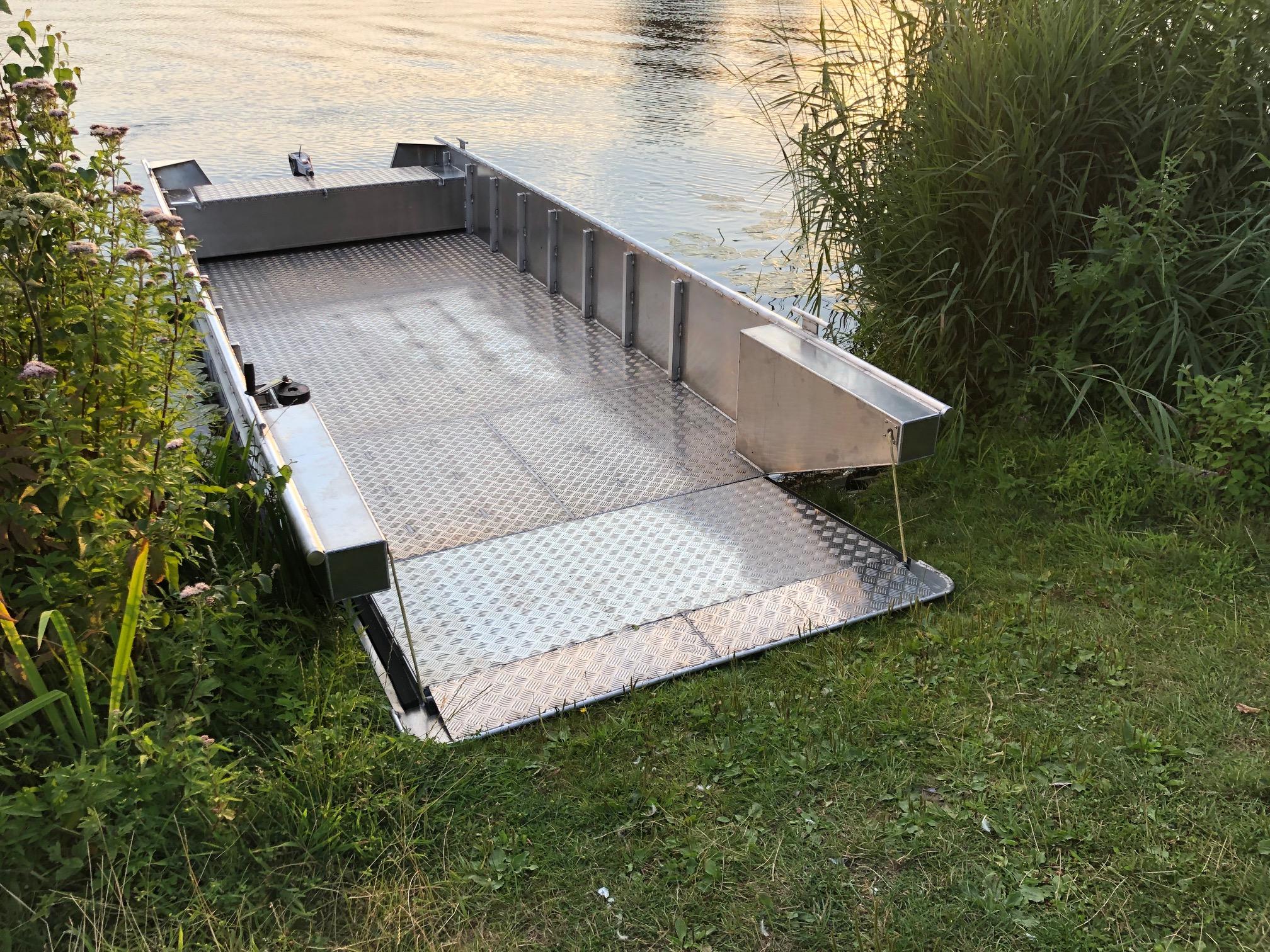 Jon 625 HD bow ramp
